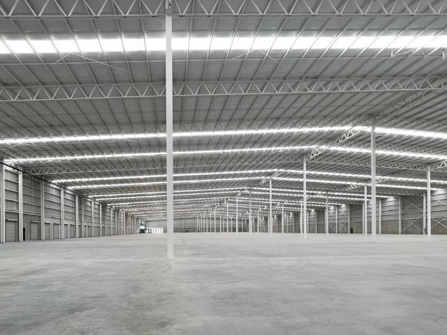 Nave Industrial de 6,561 m2 en renta, en Blvd. Aeropuerto