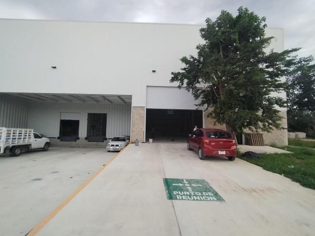 Nave Industrial en Castelli Park 1