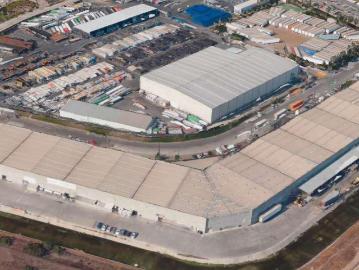 Nave Industrial en Parks El Florido