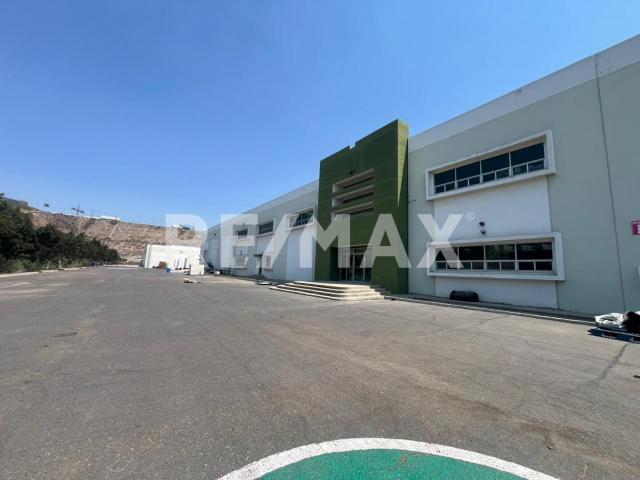NAVE INDUSTRIAL EN RENTA DE 10,637 M2, EN BLVD. TERAN TERAN, TIJUANA
