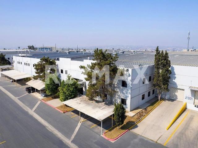 NAVE INDUSTRIAL EN RENTA DE 16,542.97 M2, EN LAGO SUR, TIJUANA