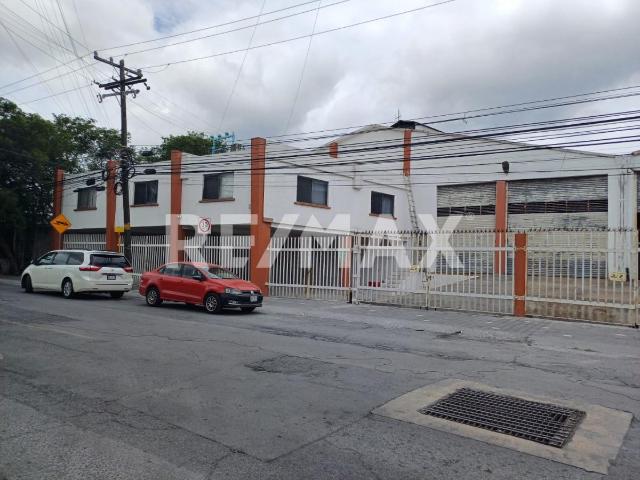 NAVE INDUSTRIAL/COMERCIAL EN RENTA CERCA DE PARQUE ESPAÑA PARA BODEGA, TALLER O NEGOCIO EN GENERAL