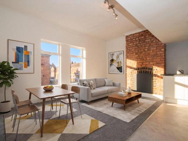 Navigation Road, Altrincham 1 bed apartment to rent £1,050 pcm £242 pw