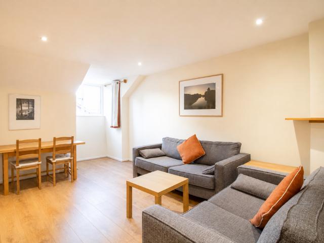Navigation Walk, Leeds LS10, 2 bed flat to rent, £1,250 pcm | PrimeLocation