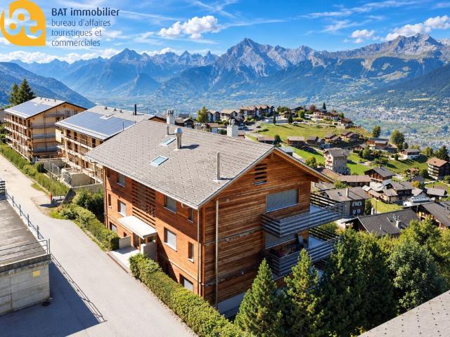 Nax 2.5 pièces en résidence secondaire avec balcon et terrasse