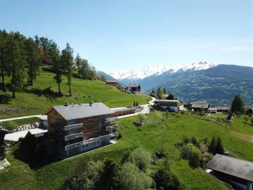 Nax 4,5 Zimmer Balkon des Himmels E11