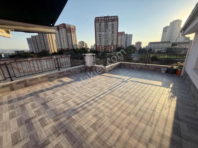 Nazım Hikmet K.m. Yanı 350m² 6+1 Dubleks Metroya Yürüme Mesafesi