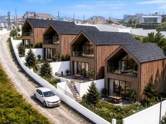 Nazaré Leiria 2450 013 104538277