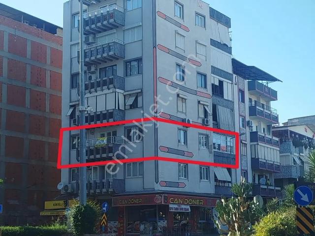 Nazilli Merkez Bulvar Üzeri Ara Kat Köşe Başı 3+1 Doğalgazlı