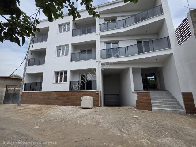 Nazilli Çapahasan İle Şirinevler Sınırında, 3 Katlı Binanın Ara Katında Satılık Daire