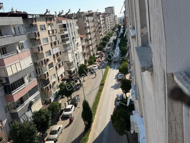 Nazilli Çarşıda 3+1 Satılık Daire