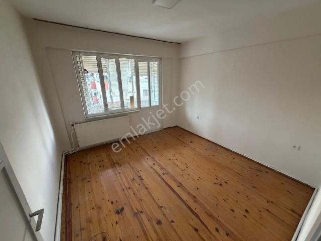 Nazilli Cumhuriyet Mahallesi 2+1 Aydınlık Kiralık Daire