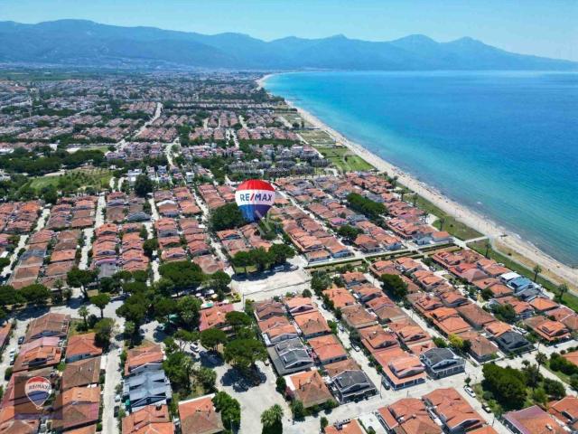 Nazilli Sitesi Nde Denize Yakın Ön Sırada Bahçeli Yazlık Ev