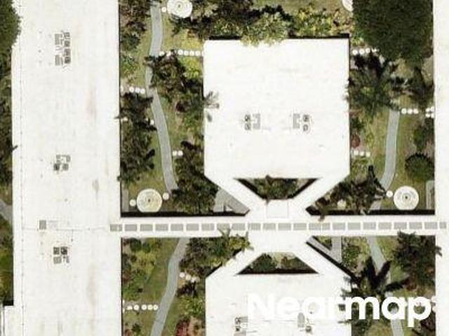NE 42nd Ct Apt 210