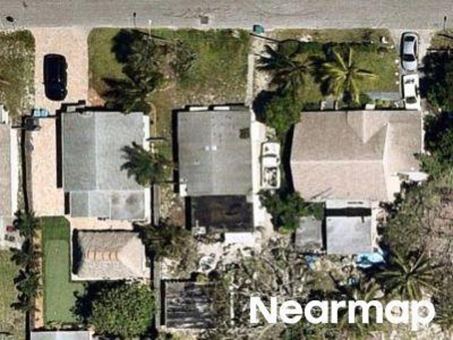NE 4th Ave