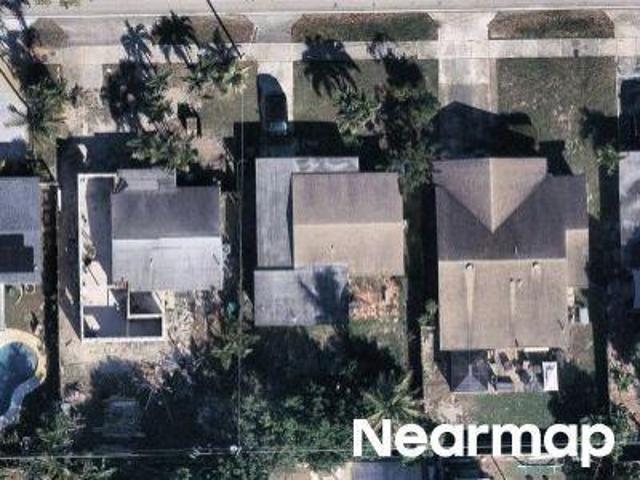 NE 56th St
