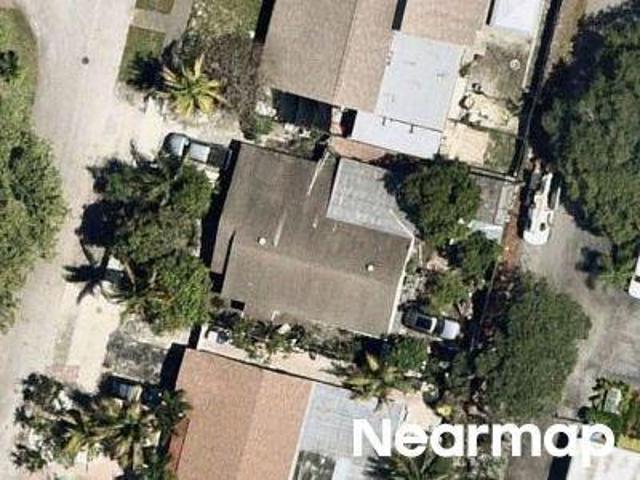 NE 5th Ave
