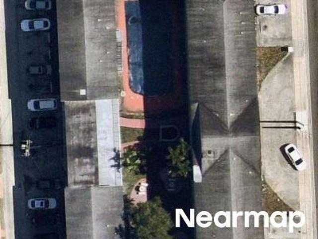 NE 6th Ave Apt 313