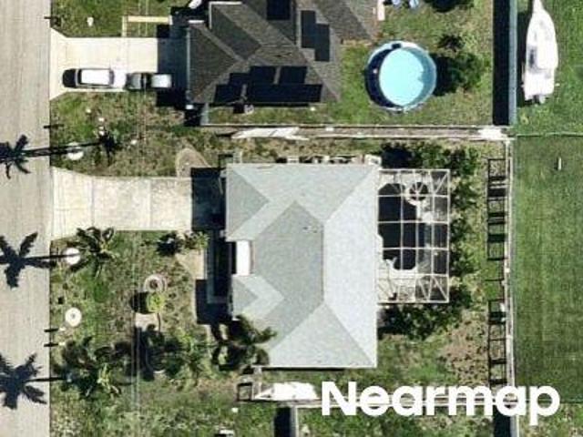 NE 6th Ave