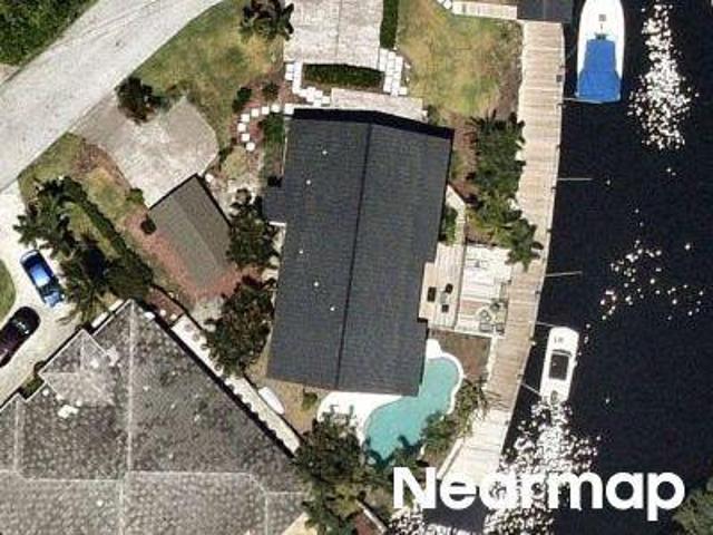 NE 6th Ave