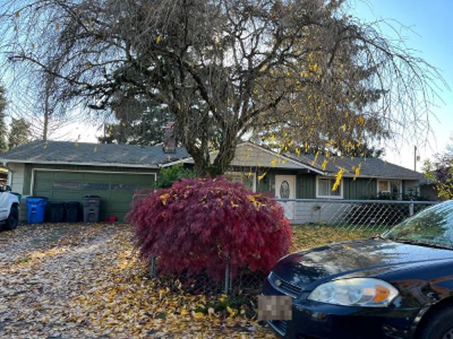 NE 79th St