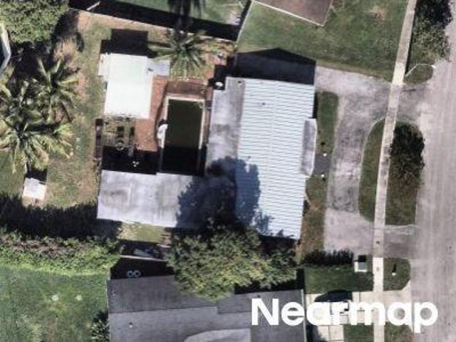 NE 7th Ct
