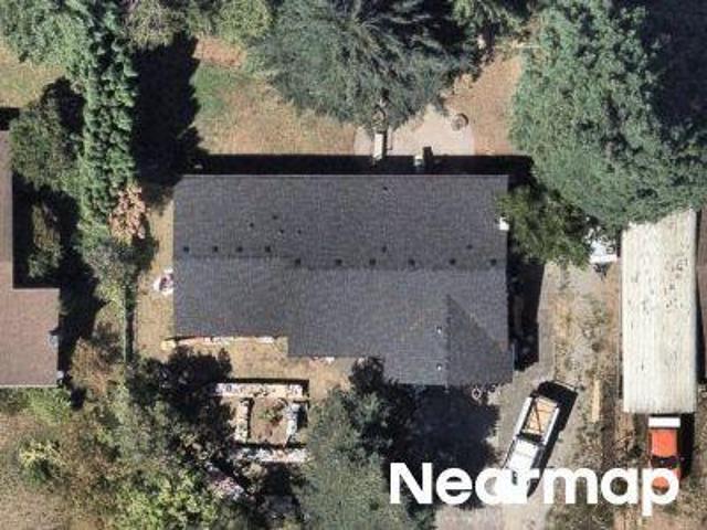 NE 93rd St