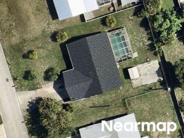 NE 9th Ct