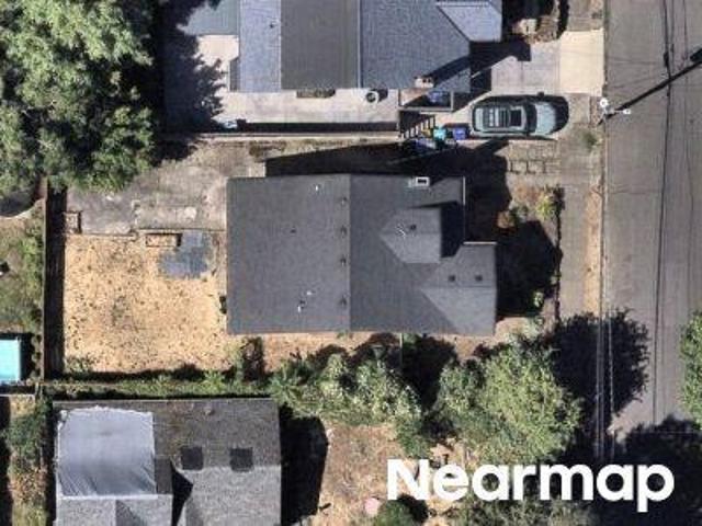 NE 13th Ave