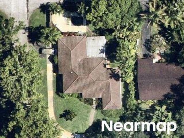 NE 108th St