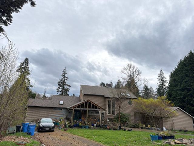 NE 108th St