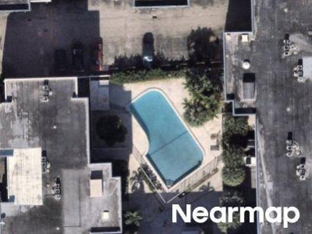 NE 10th Ave Apt 328