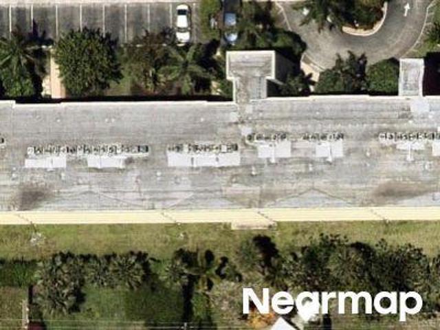 NE 10th St Apt