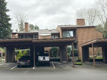 NE 128th St Apt 52