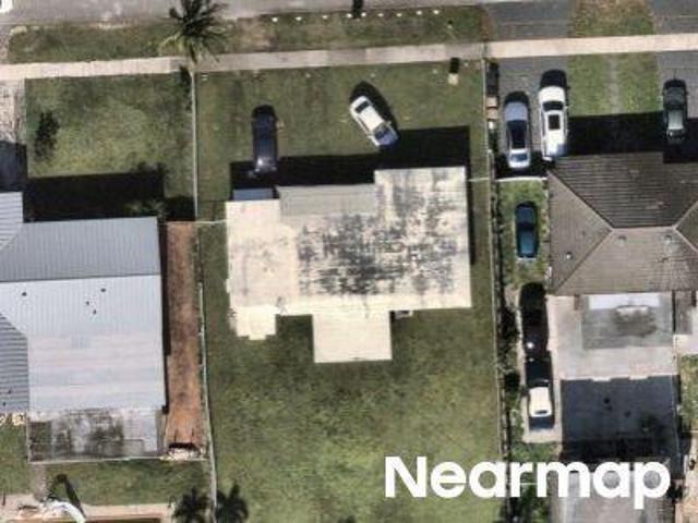 NE 138th St