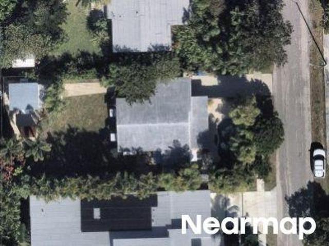 NE 17th Way