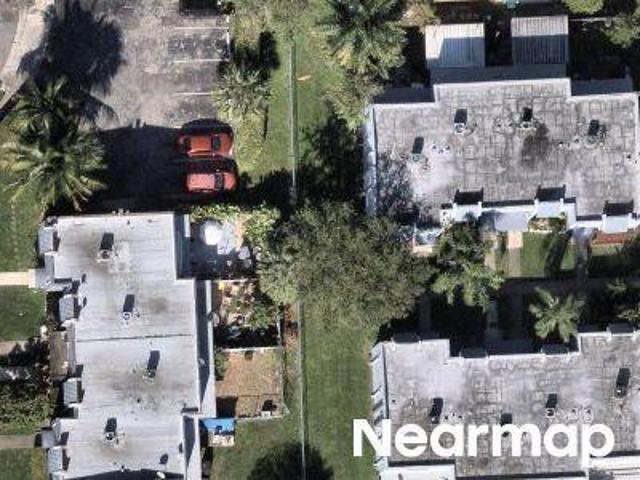 NE 141st St # 5c