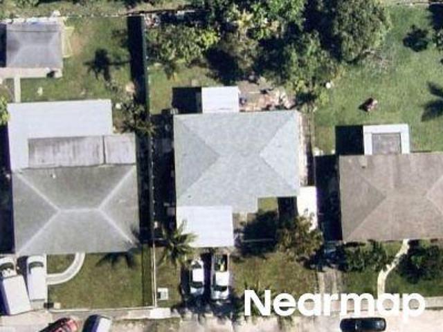 NE 146th St