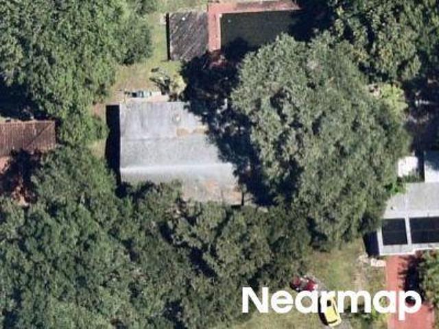 NE 152nd St