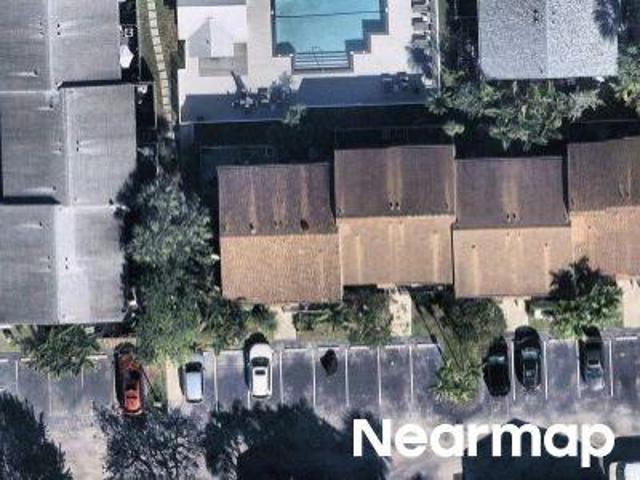 NE 15th Ave