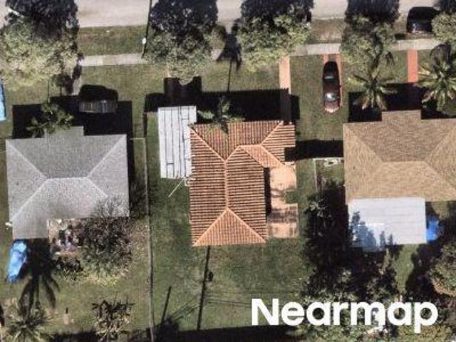 NE 168th St
