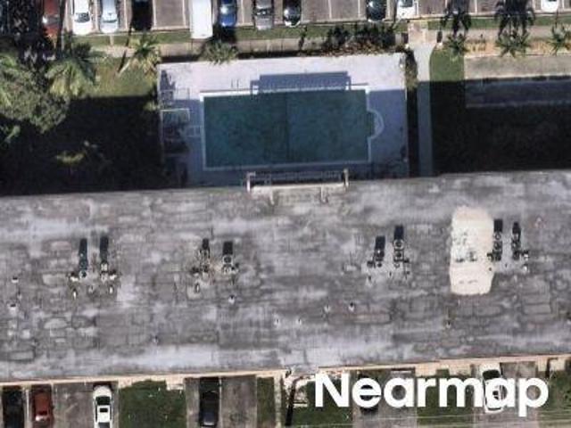 NE 170th St Apt 213