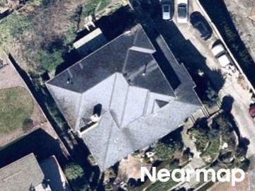 NE 182nd St