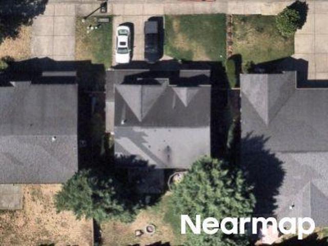 NE 20th St