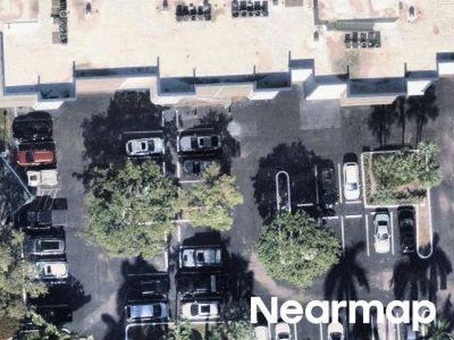 NE 26th Ave Apt 5f