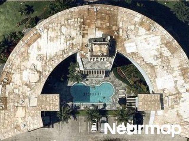 NE 28th St Apt 608