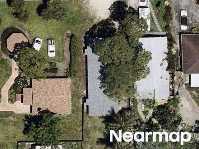 NE 39th St