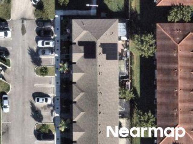 NE 3rd Ct