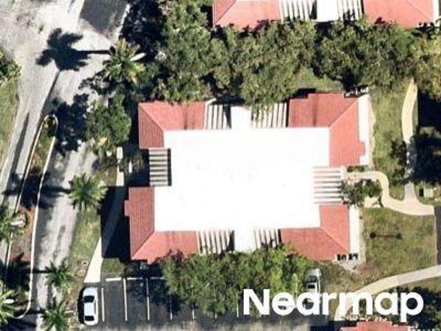 NE 3rd Ct