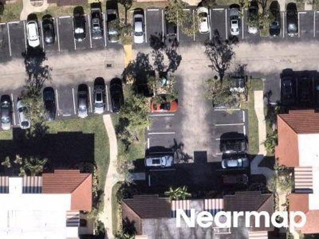 NE 3rd Ct Apt 6
